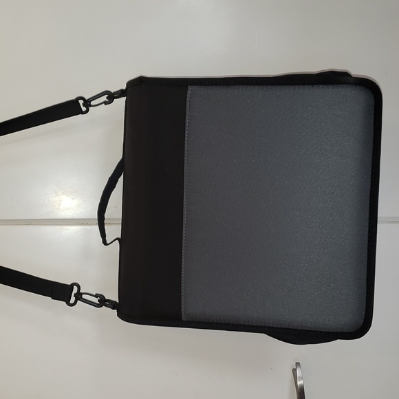 Amazon Binder Bag - Picture 4 of 4